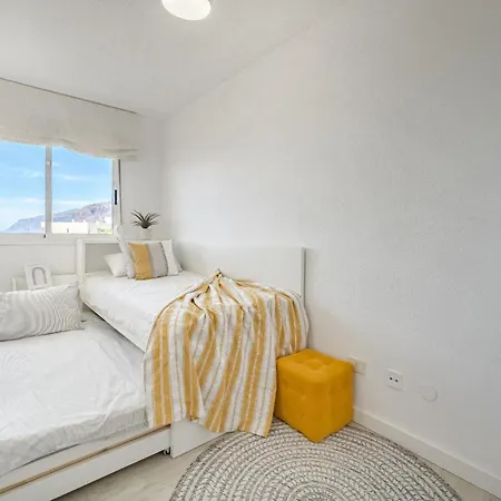 Playa La Arena 2 Bed Apartment Puerto de Santiago (Tenerife)